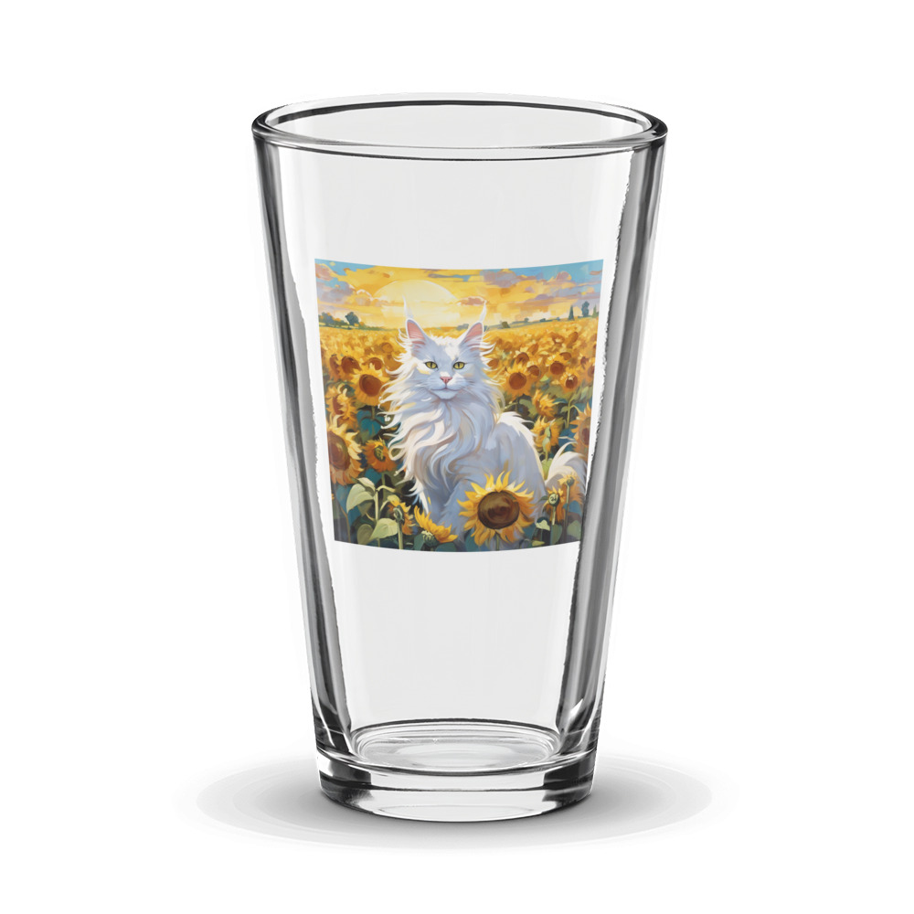 PugMug Custom White Maine Coon Cat Glass Tumbler