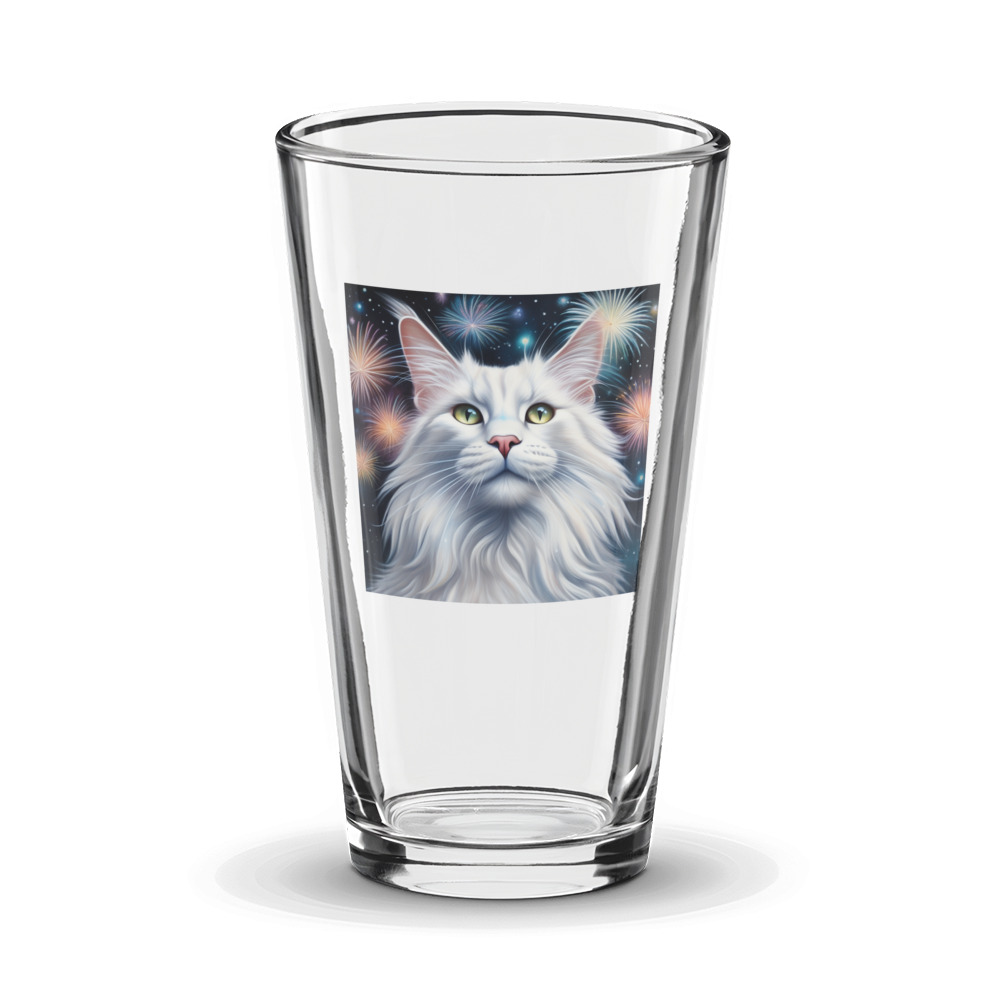 PugMug Custom White Maine Coon Cat Glass Tumbler