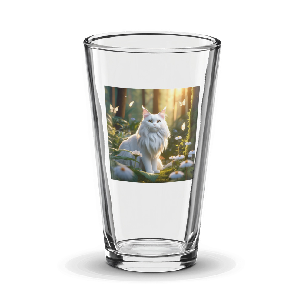 PugMug Custom White Maine Coon Cat Glass Tumbler