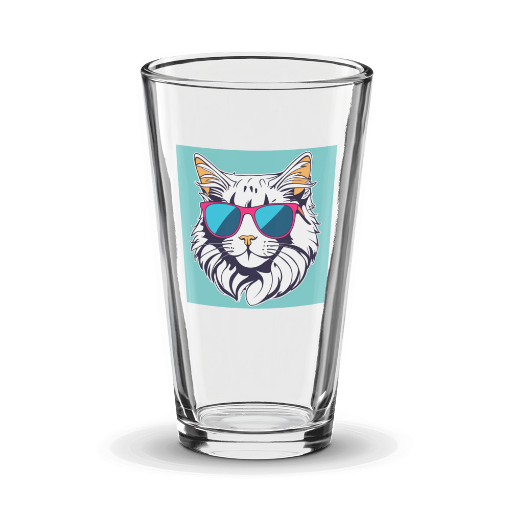 PugMug Custom White Maine Coon Cat Glass Tumbler